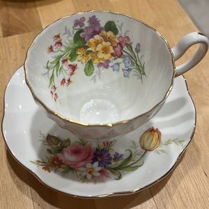 FOLEY vintage English bone China cup and source